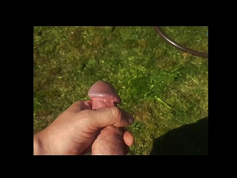❤️ Bidh hottie a 'faighinn a pussy pinc fucked agus cums le squirt ann an gàrradh samhraidh ❤️❌  Porno fb  leinn  ❌️❤